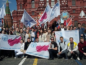 Студенты МАИ приняли участие в традиционном первомайском шествии