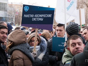 В День открытых дверей абитуриенты задавали вопросы ректору и выпускникам МАИ